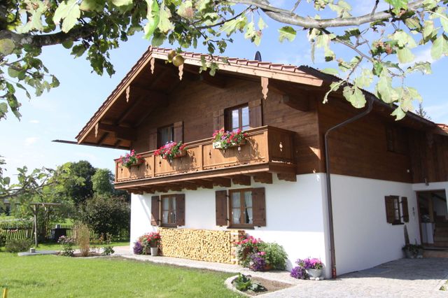 Landhaus Thaler - Ferienwohnung 2 "Sonnenstra Ferienwohnung in den Alpen